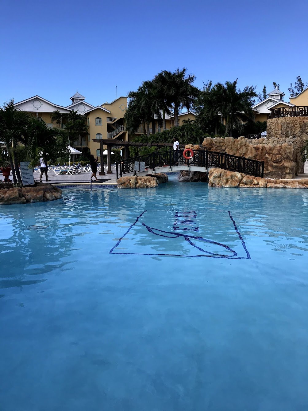 Jewel's Paradise Cove Review