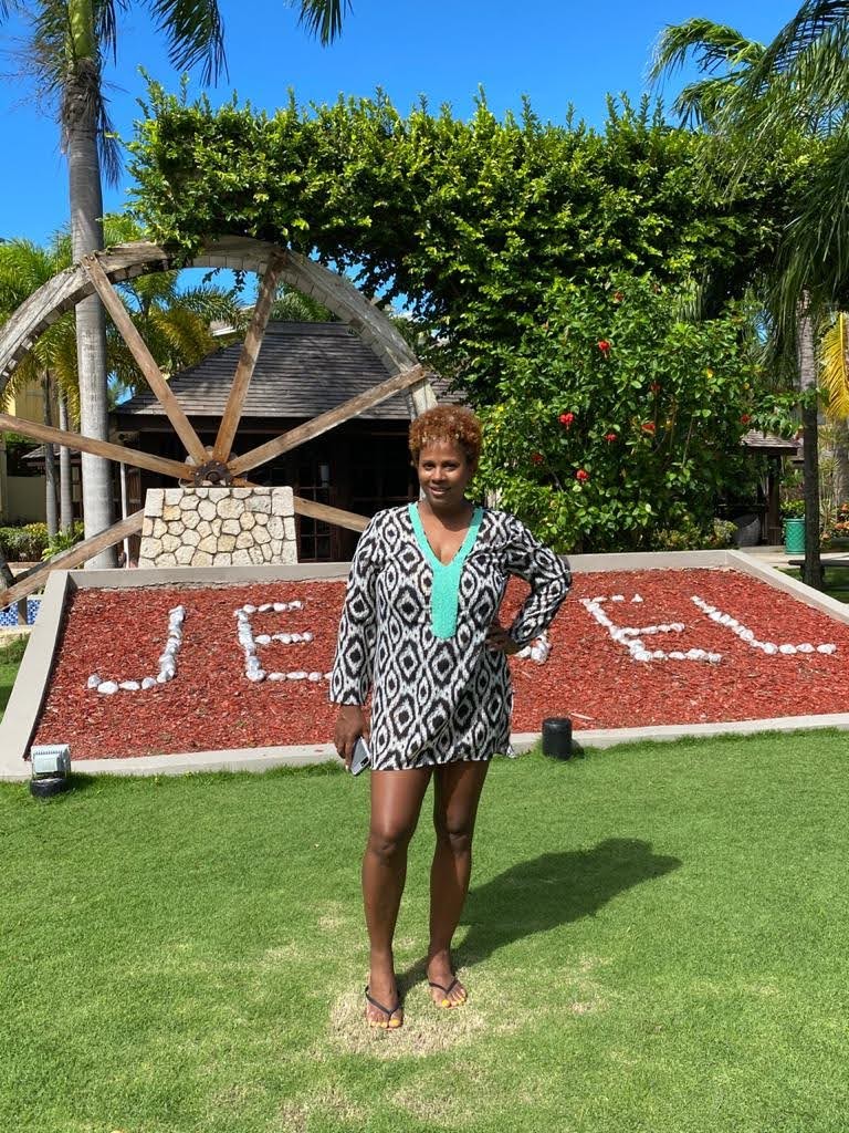 Jewel's Paradise Cove