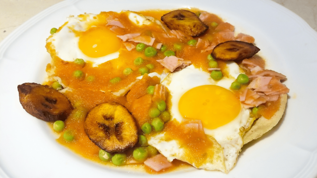 Huevos Motuleños